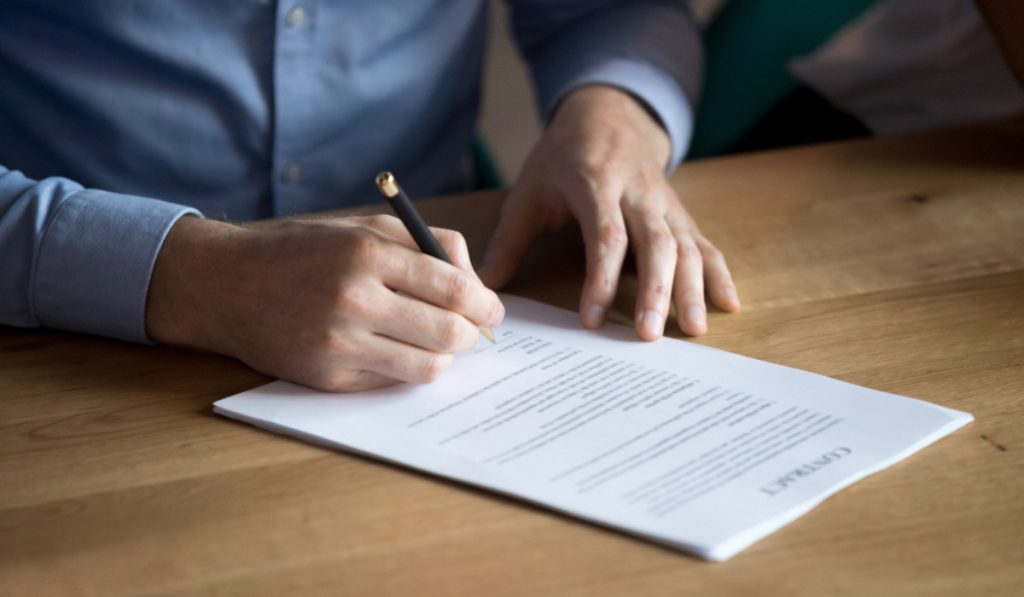 Signing a License agreement PA